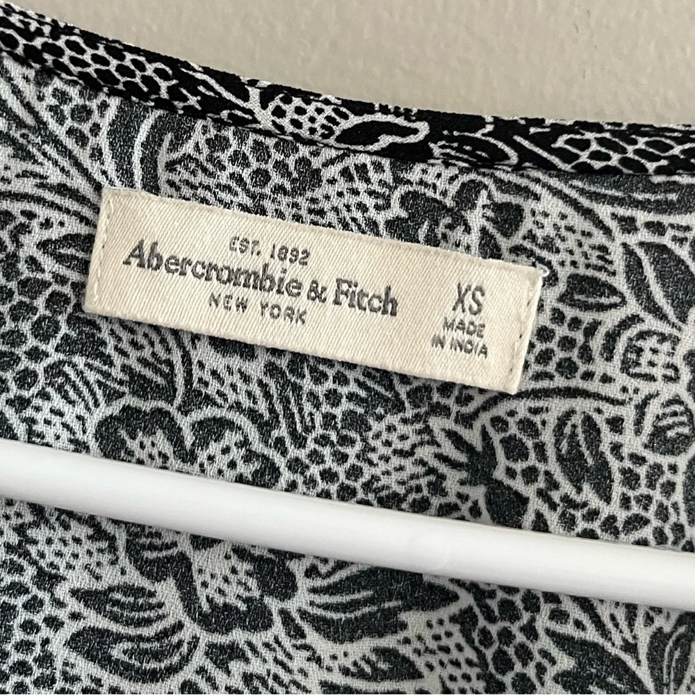 Abrercrombie & Fitch Wrap Dress- Black and Cream Pattern,‎ Maxi